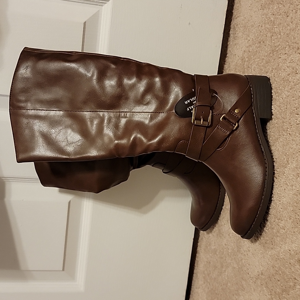 Brand New Style & Co Size 6 Marliee Boots in Cognac